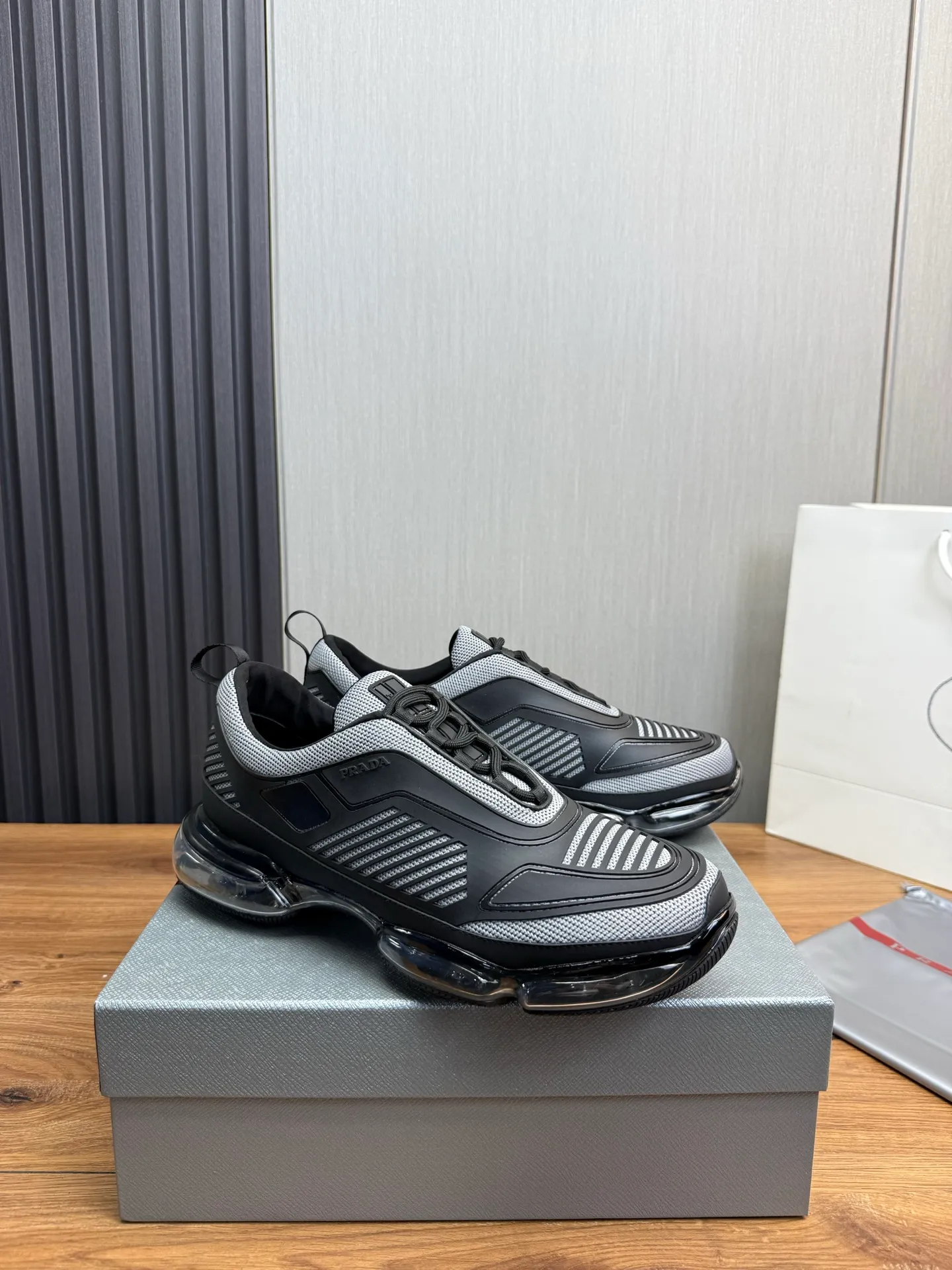 Men's shoes 💰640💰 [PRADA] Men's shoes are popular in the counter, high-quality shipments ✔️Official website synchronization, original fly-woven epoxy fabric + cowhide lining, 1⃣️ to 1⃣️ replica, original air-cushion original bottom, 38-45 (one size larger)